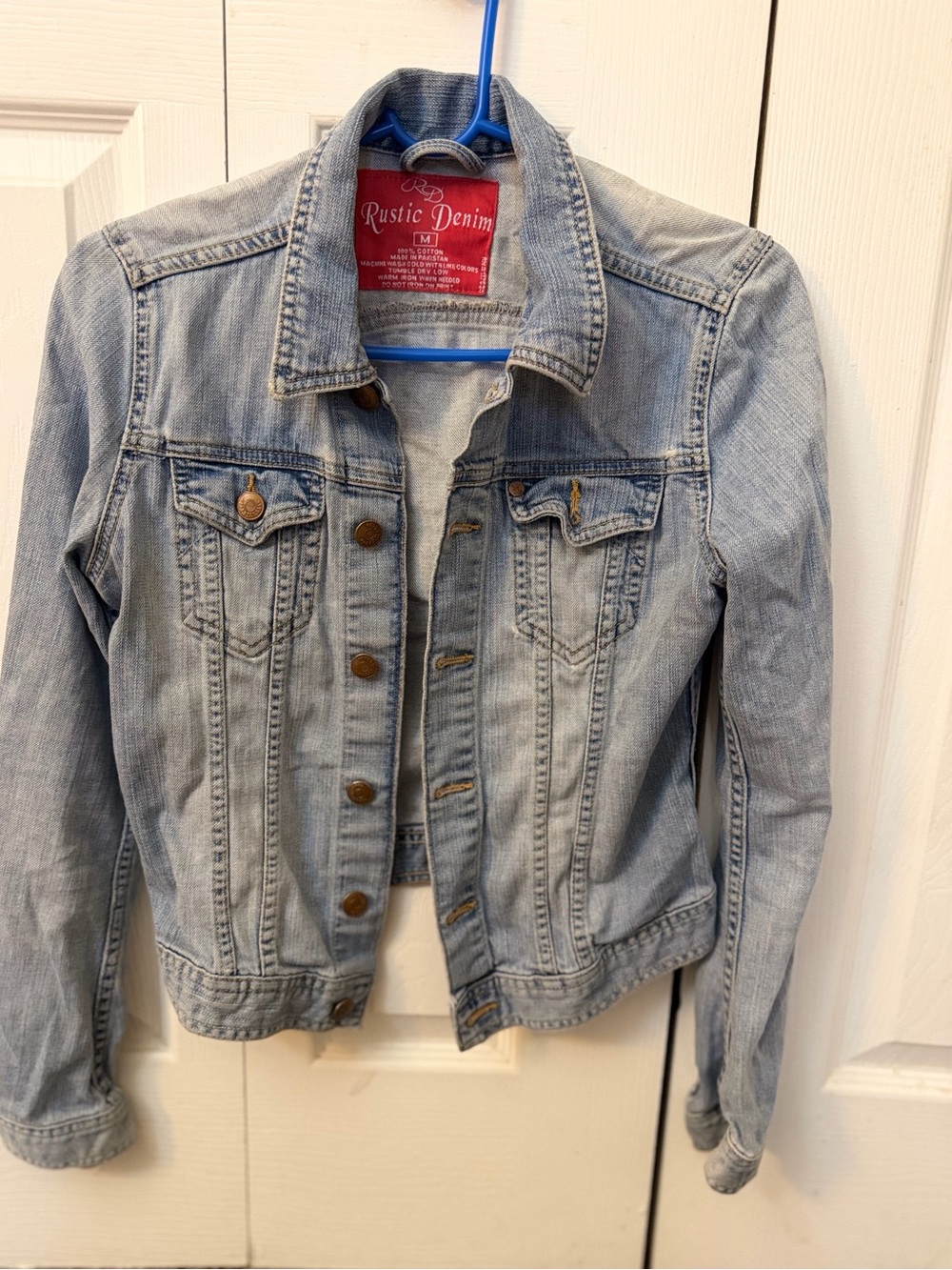 Light Wash Women's Jean Jacket